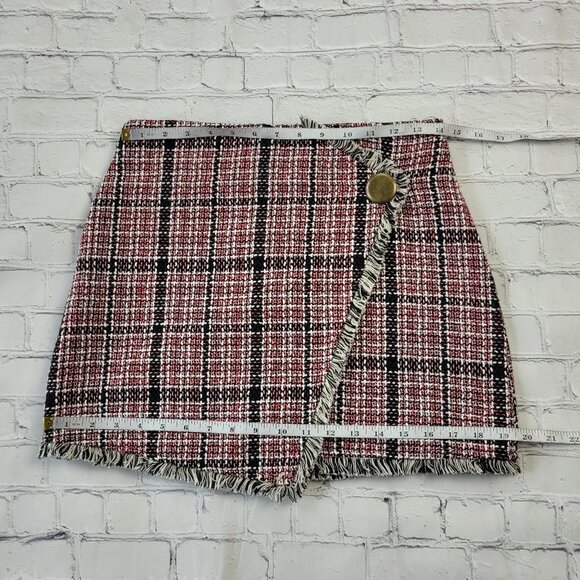 NWT Chicwish white Red Tweed mini skirt size M - Picture 8 of 11